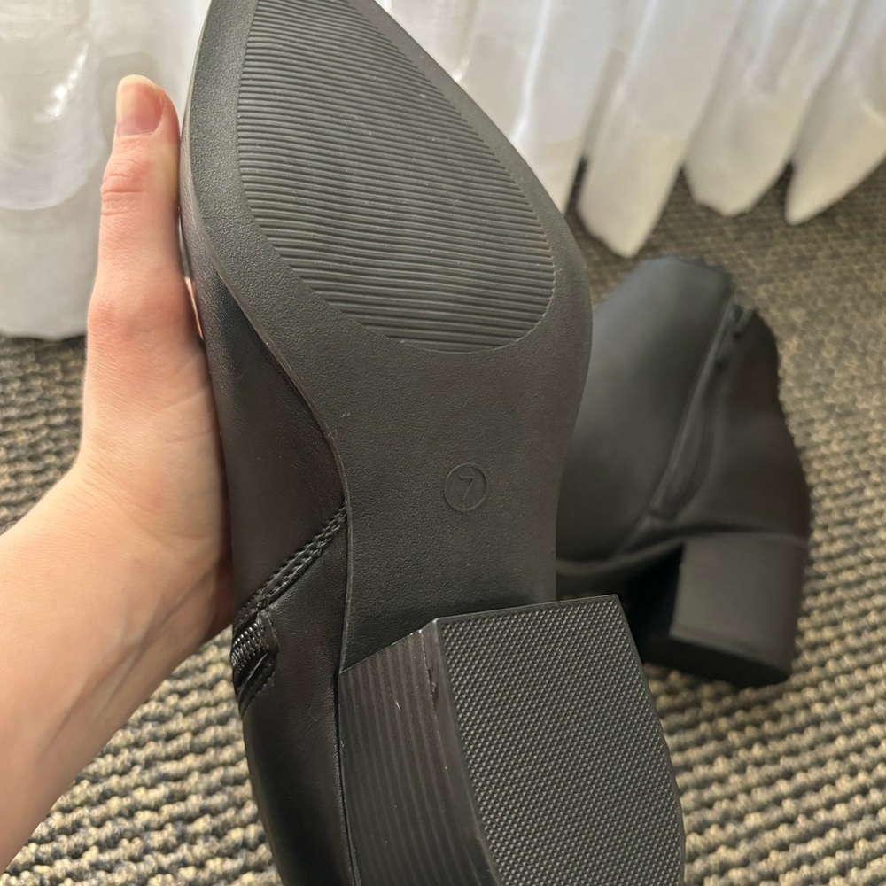 Lulu’s Pointed Toe Ankle Boot - image 5